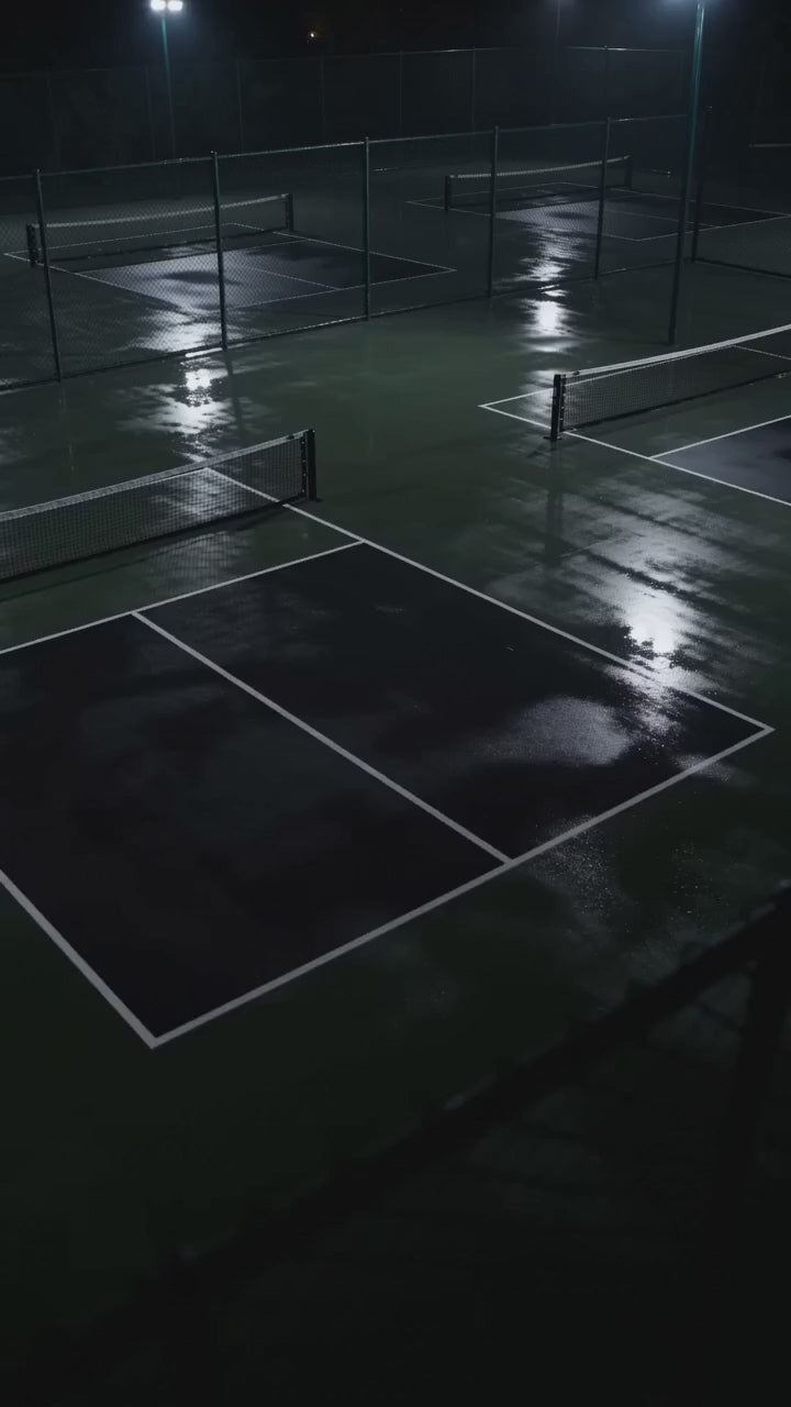 THE COURT — PICKLEBALL SLINGBAG